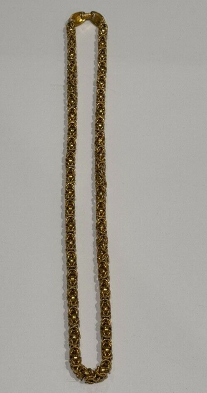 Vintage Monet Gold Tone Textured Gold Tone Interlocking Rope Chain Necklace 23”
